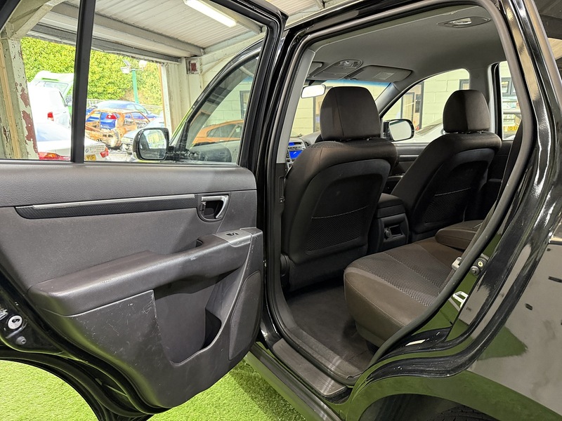 Used Hyundai Santa Fe 2010 for sale - 76194006: Photo 31