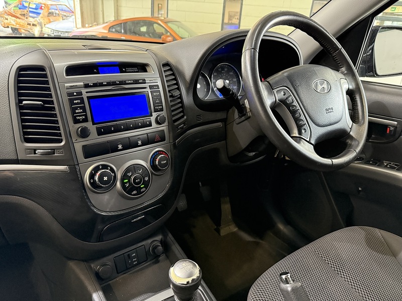 Used Hyundai Santa Fe 2010 for sale - 76194006: Photo 44