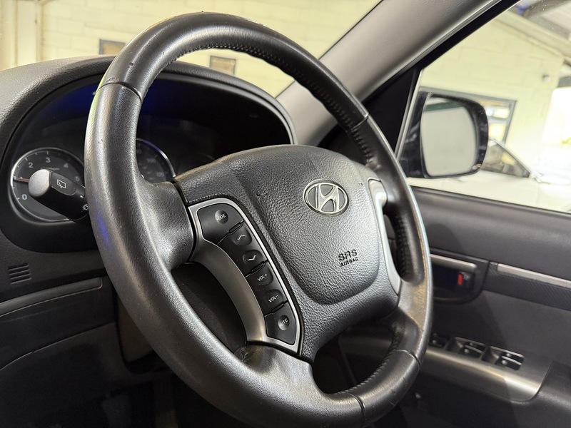 Used Hyundai Santa Fe 2010 for sale - 76194006: Photo 45