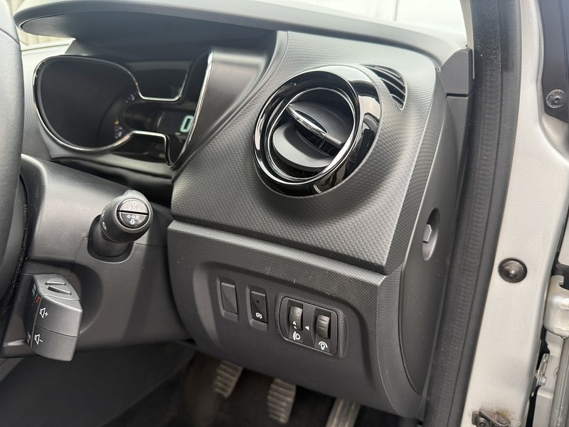 Used Renault Captur 2015 for sale - 77258926: Photo 16