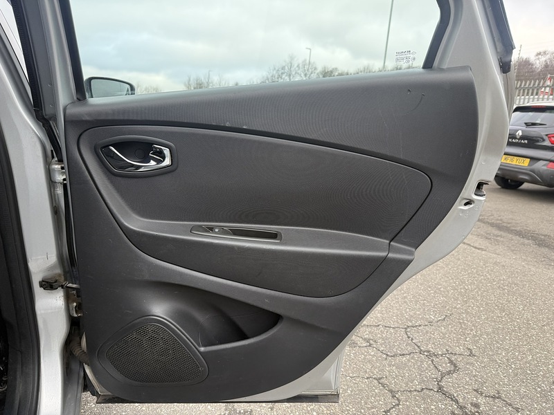 Used Renault Captur 2015 for sale - 77258926: Photo 25