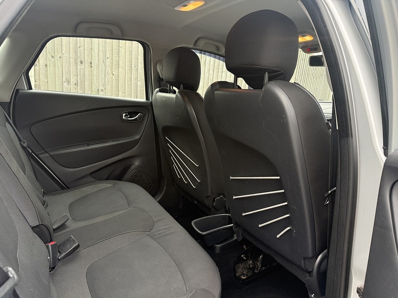Used Renault Captur 2015 for sale - 77258926: Photo 30