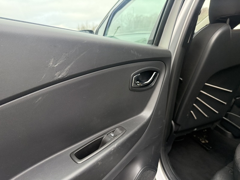 Used Renault Captur 2015 for sale - 77258926: Photo 36