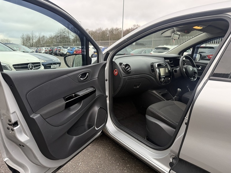 Used Renault Captur 2015 for sale - 77258926: Photo 38