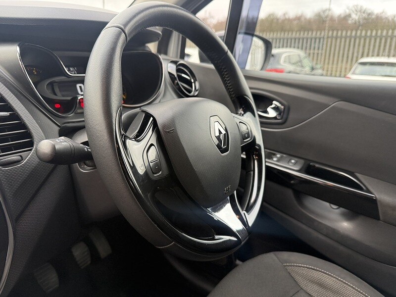 Used Renault Captur 2015 for sale - 77258926: Photo 45