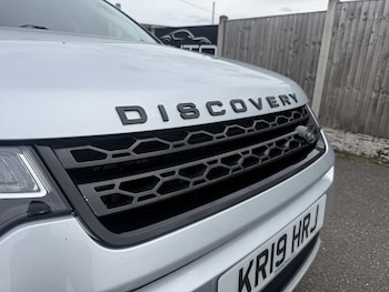 Used Land Rover Discovery Sport 2019 for sale - 79210777: Photo