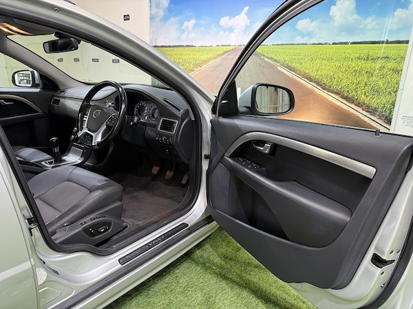 Used Volvo V70 2010 for sale - 76193992: Photo 13