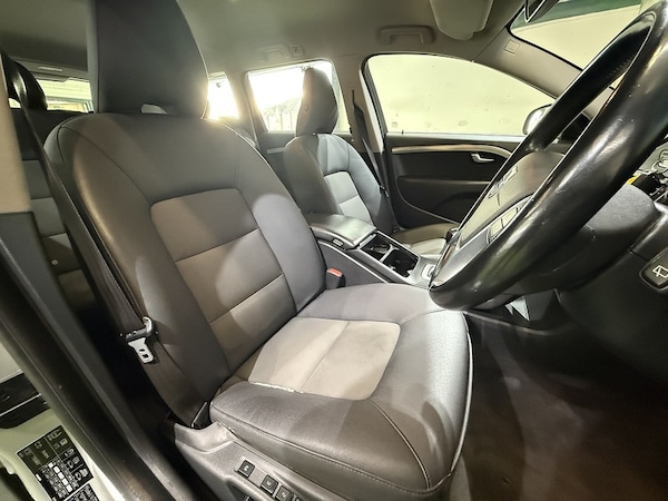 Used Volvo V70 2010 for sale - 76193992: Photo 15