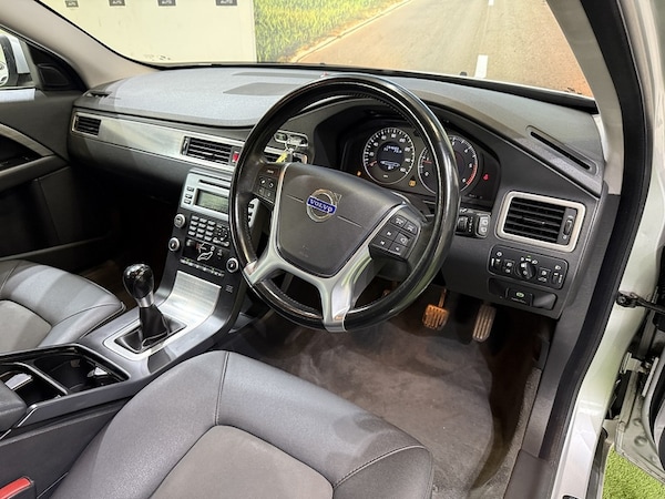 Used Volvo V70 2010 for sale - 76193992: Photo 16
