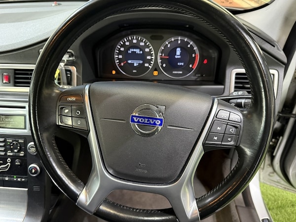 Used Volvo V70 2010 for sale - 76193992: Photo 18