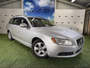 Used Volvo V70 2010 for sale - 76193992: Photo 3