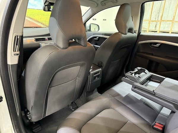 Used Volvo V70 2010 for sale - 76193992: Photo 40