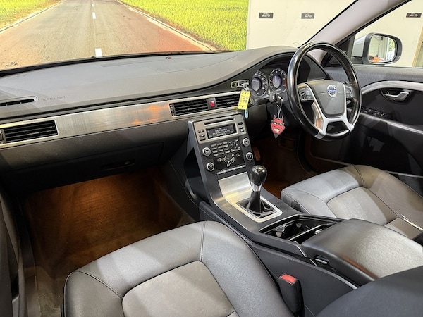 Used Volvo V70 2010 for sale - 76193992: Photo 43