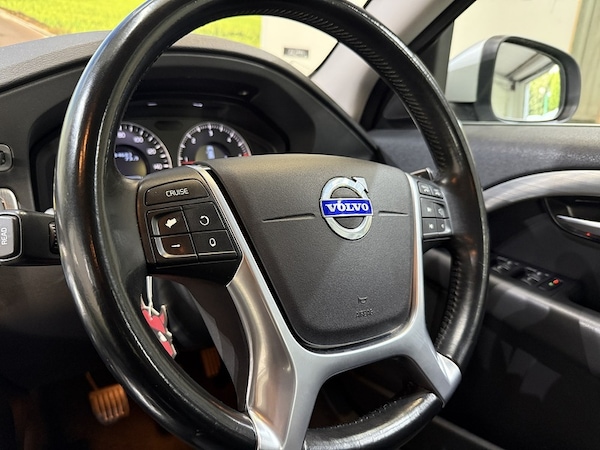 Used Volvo V70 2010 for sale - 76193992: Photo 48