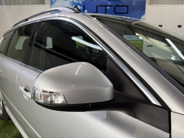 Used Volvo V70 2010 for sale - 76193992: Photo 4