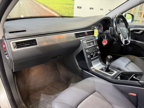 Used Volvo V70 2010 for sale - 76193992: Photo 50