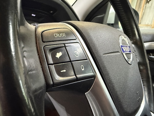 Used Volvo V70 2010 for sale - 76193992: Photo 53