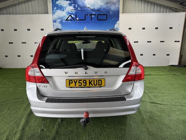 Used Volvo V70 2010 for sale - 76193992: Photo 9