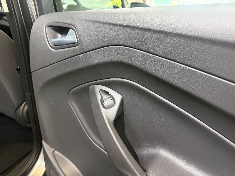 Used Ford Kuga 2013 for sale - 77258893: Photo 31