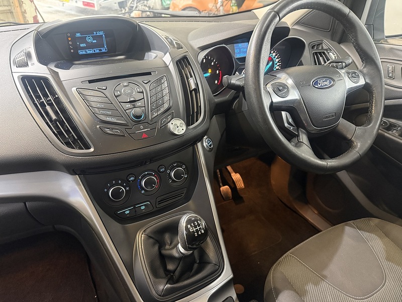Used Ford Kuga 2013 for sale - 77258893: Photo 44