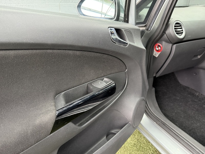 Used Vauxhall Corsa 2014 for sale - 76320115: Photo 30