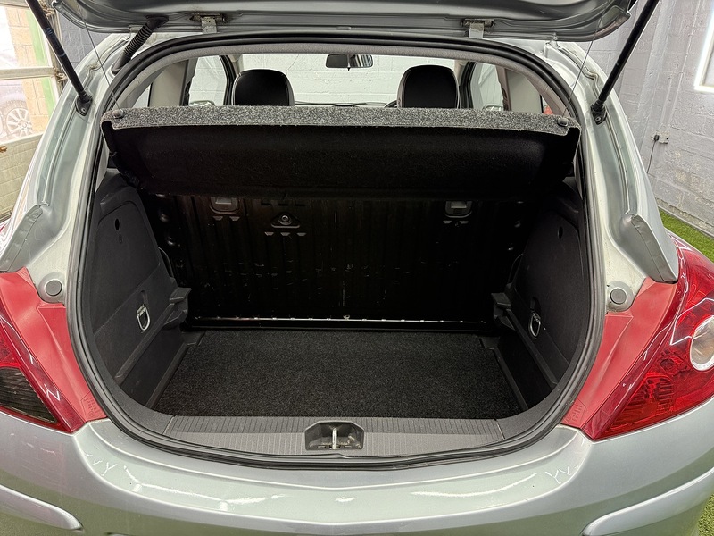 Used Vauxhall Corsa 2014 for sale - 76320115: Photo 32