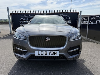 Used Jaguar F-Pace 2018 for sale - 79423288: Photo