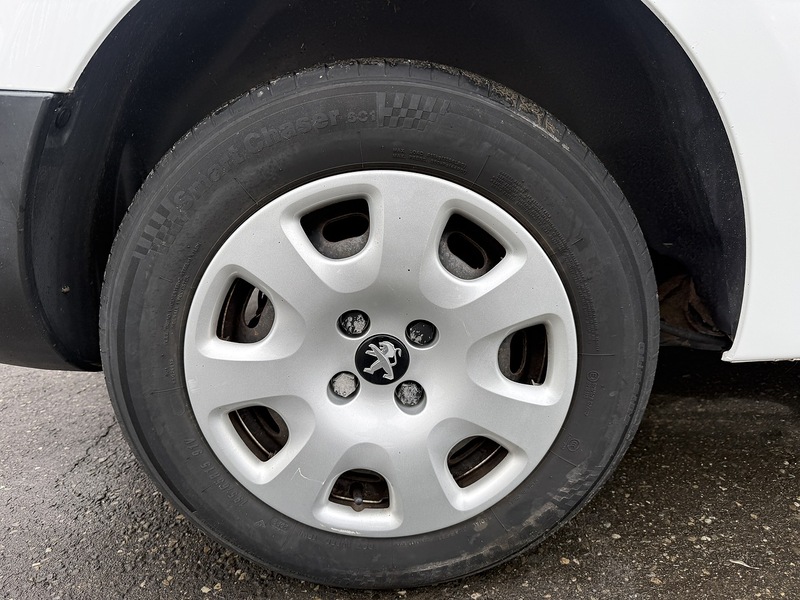 Used Peugeot Partner 2018 for sale - 77258932: Photo 9