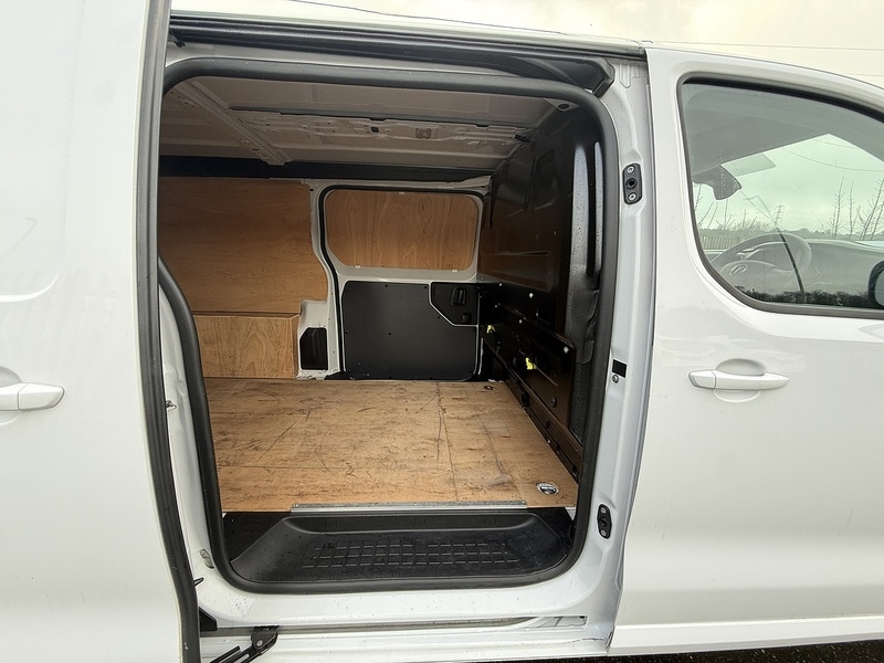 Used Vauxhall Vivaro 2023 for sale - 77547876: Photo 30