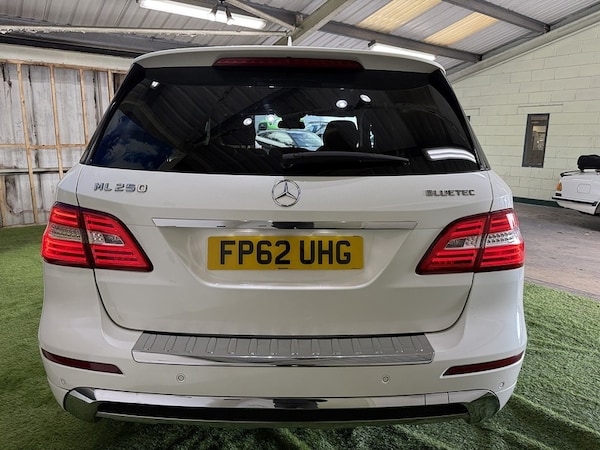 Used Mercedes-Benz M-Class 2012 for sale - 76193968: Photo 11
