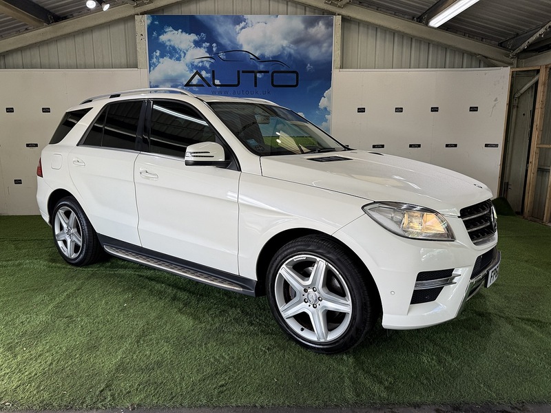 Used Mercedes-Benz M Class 2012 for sale - 76193968: Photo 2