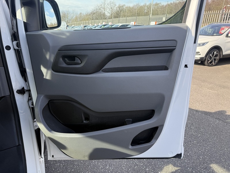 Used Vauxhall Vivaro 2020 for sale - 77258885: Photo 19