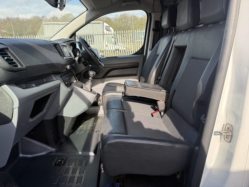 Used Vauxhall Vivaro 2020 for sale - 77258885: Photo 39