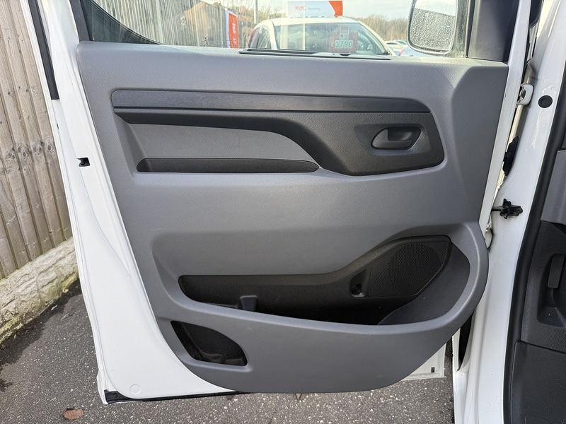 Used Vauxhall Vivaro 2020 for sale - 77258885: Photo 40
