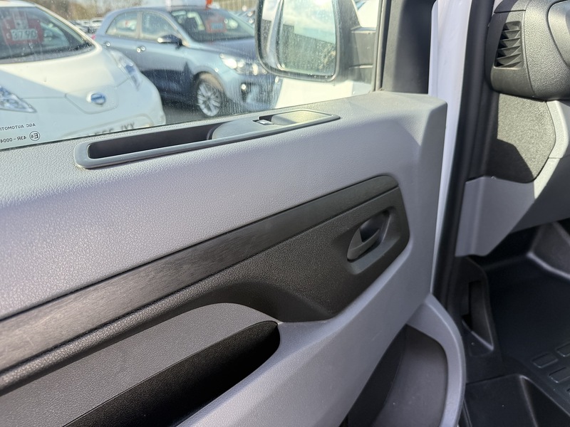 Used Vauxhall Vivaro 2020 for sale - 77258885: Photo 41