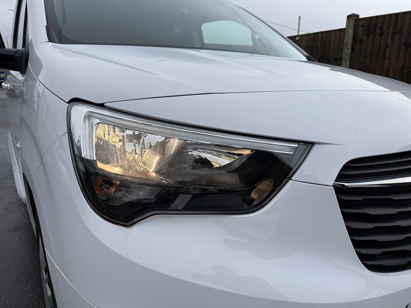 Used Vauxhall Combo 2023 for sale - 77547863: Photo 2