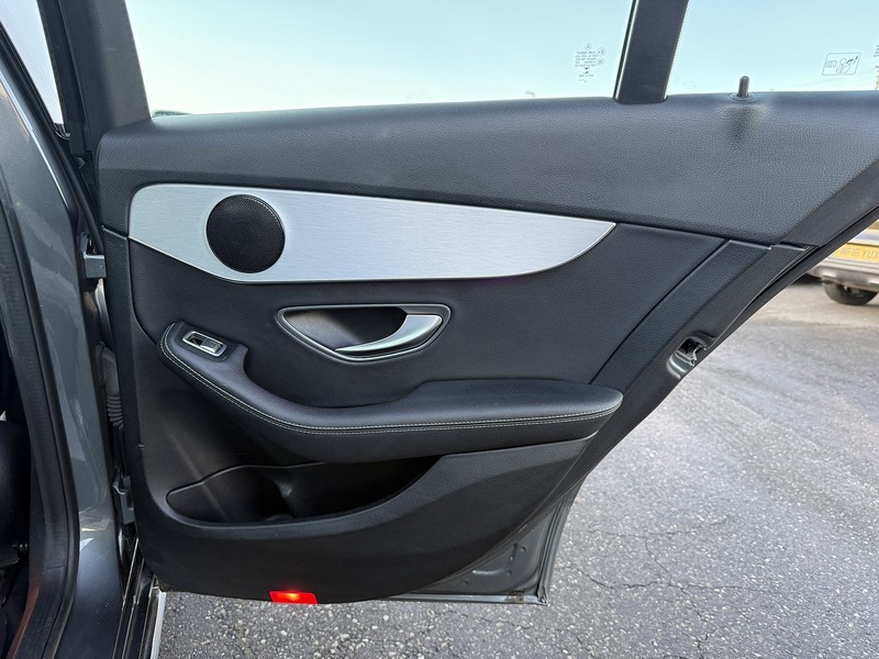 Used Mercedes-Benz C Class 2019 for sale - 78016709: Photo 44