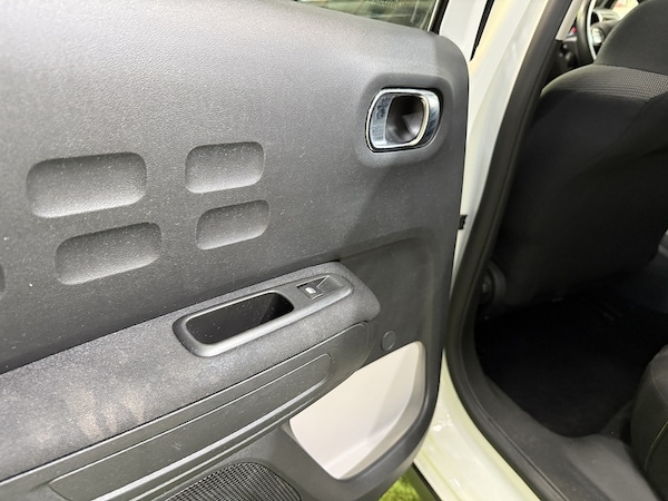 Used Citroen C3 2017 for sale - 76193945: Photo 31