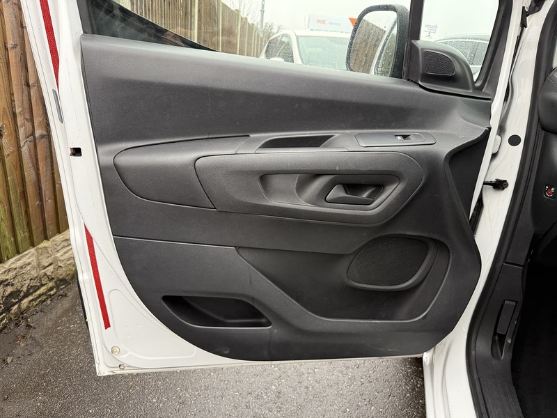 Used Vauxhall Combo 2021 for sale - 77547856: Photo 26