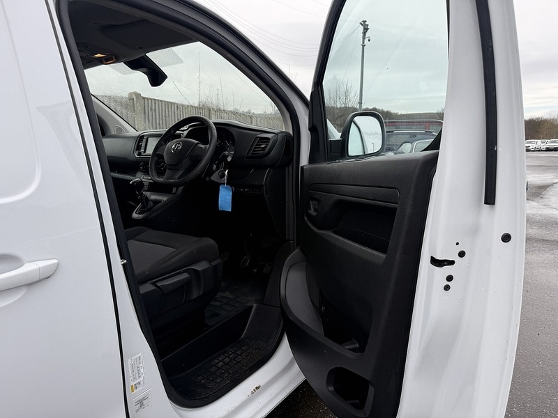 Used Vauxhall Vivaro 2023 for sale - 77258928: Photo 16
