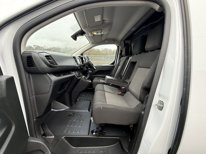 Used Vauxhall Vivaro 2023 for sale - 77258928: Photo 41