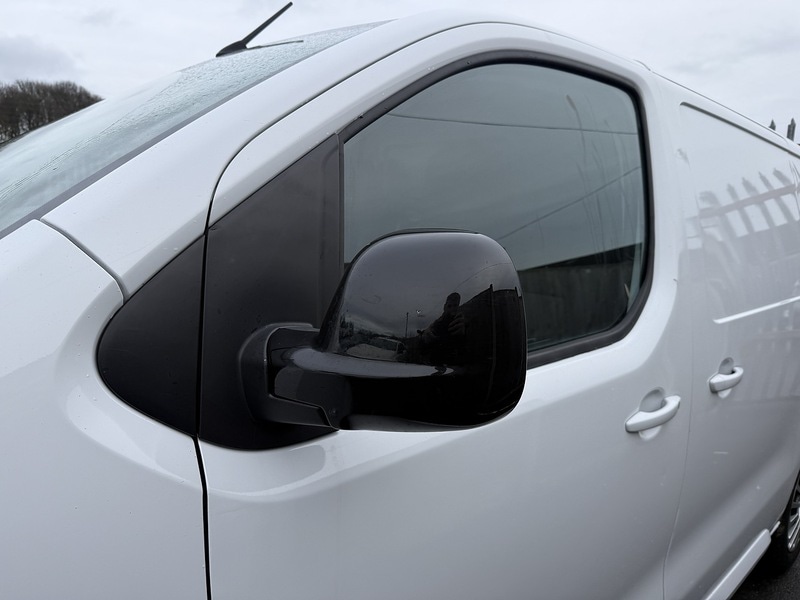 Used Vauxhall Vivaro 2023 for sale - 77258928: Photo 8