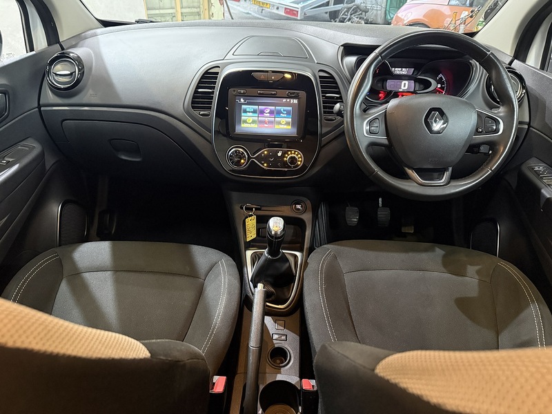 Used Renault Captur for sale - 77258862: Photo 39