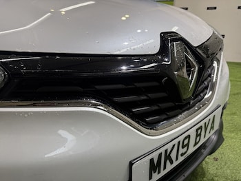 Used Renault Captur 2019 for sale - 77258862: Photo