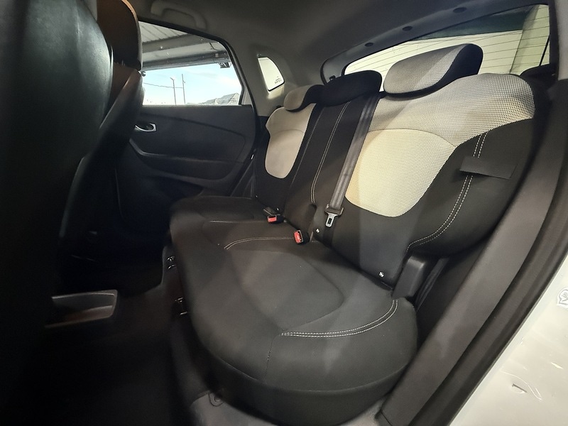 Used Renault Captur for sale - 77258862: Photo 45