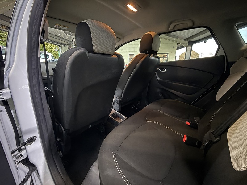 Used Renault Captur for sale - 77258862: Photo 46