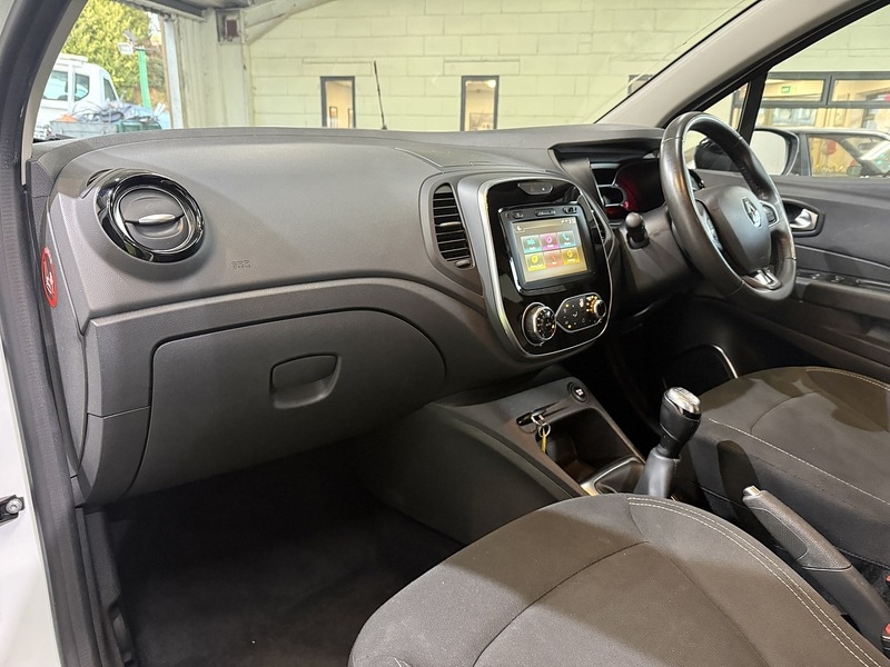 Used Renault Captur for sale - 77258862: Photo 47