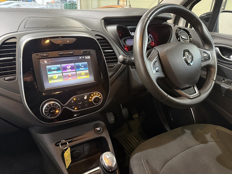 Used Renault Captur for sale - 77258862: Photo 50