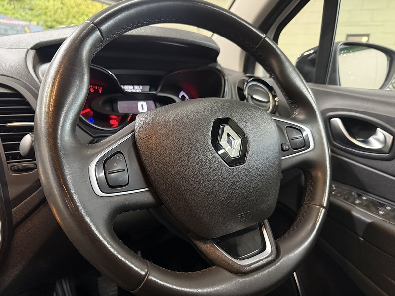 Used Renault Captur for sale - 77258862: Photo 51