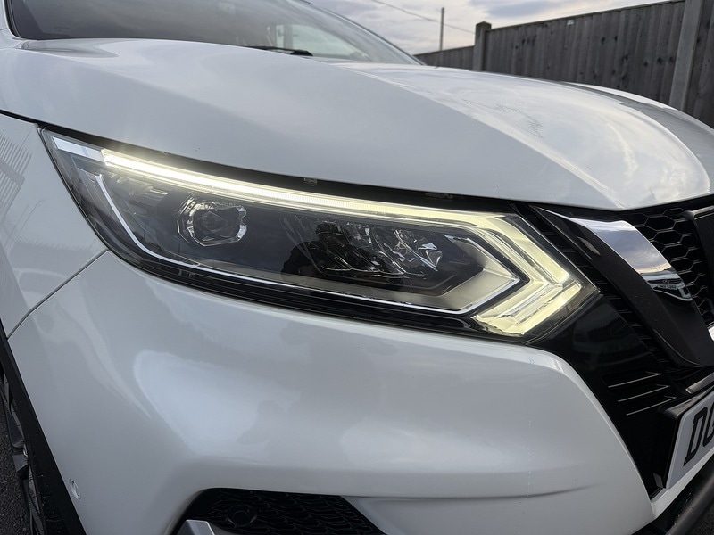 Used Nissan Qashqai 2018 for sale - 77258910: Photo 2
